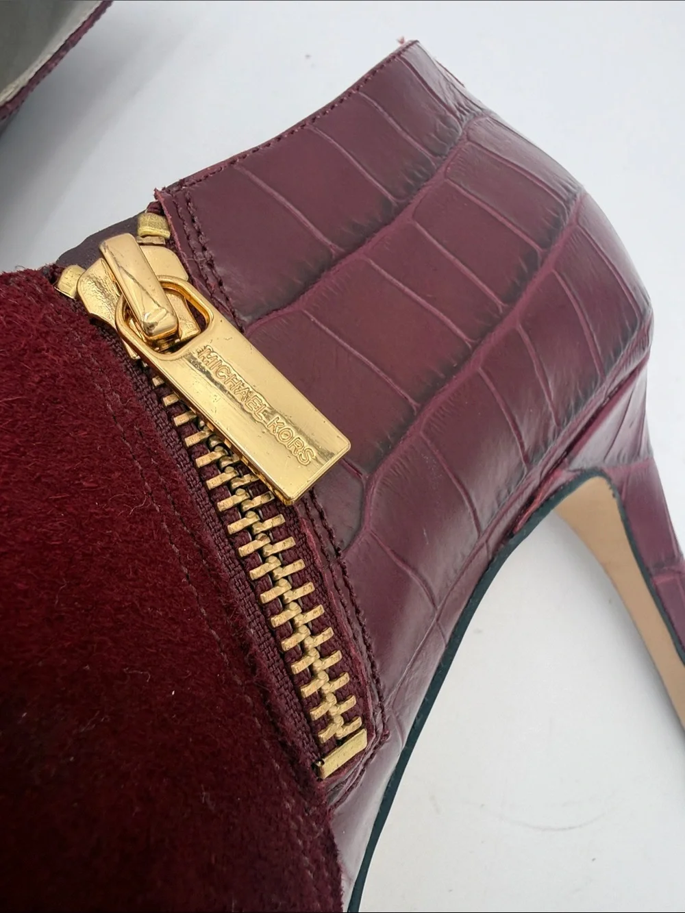 Michael Kors Wine Suede & Croc-Embossed Ankle Booties women 9M casual event Y2K